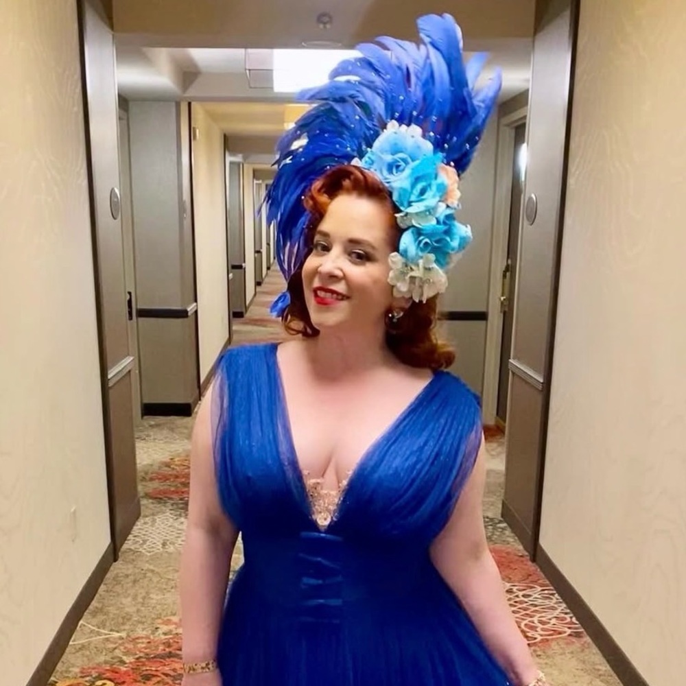 Blue Feather and Floral Headpiece Fascinator - Picture 9 of 9